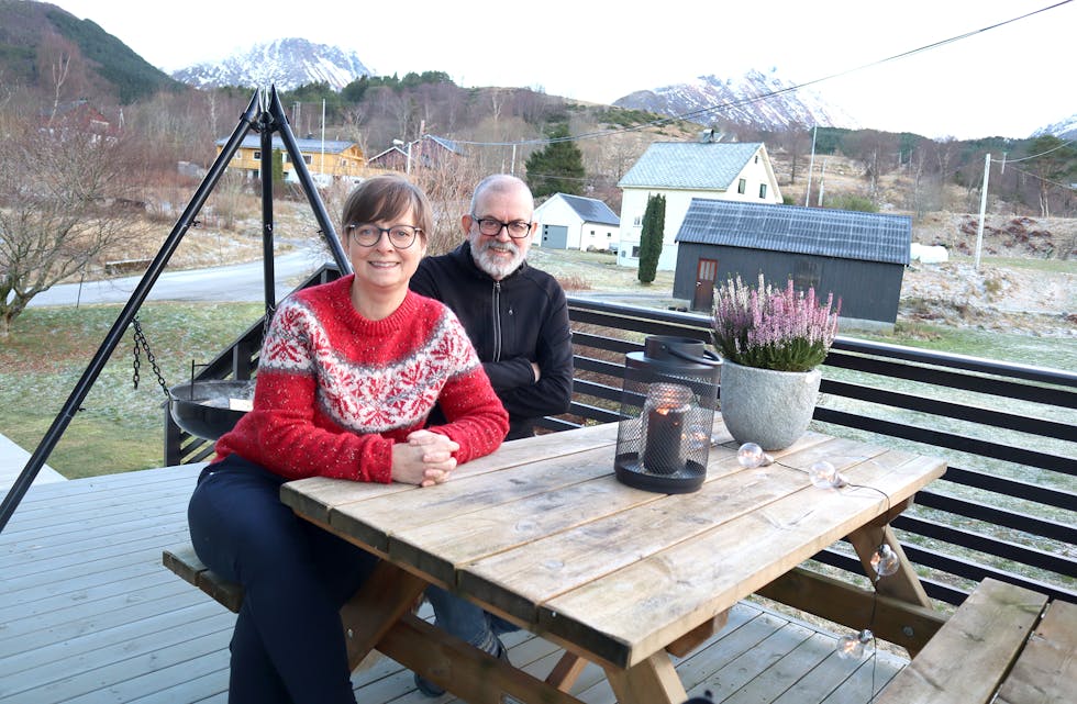 På Rovde har Ingrid og Dag Knardal flytta inn i Dag sin barndomsheim. Her har dei funne ei heilt anna ro enn dei hadde i Bergen. 
