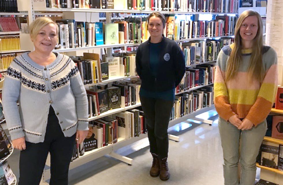 INVITERER TIL KREATIVE SAMLINGAR: Ungdomsarbeider Veslemøy Ervik, Marte Myklebust frå Vanylven Folkebibliotek og Ungdomskontakt Annette Gjeterud ønsker å lage eit spennande kulturår for barn og unge i kommunen.