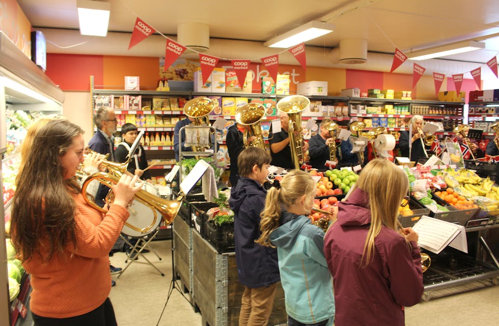 Coop Marked Lauvstad vart årets butikk i 2019, og bygda feira med korpsmusikk og jubel. ARKIVFOTO: Vidar Parr
