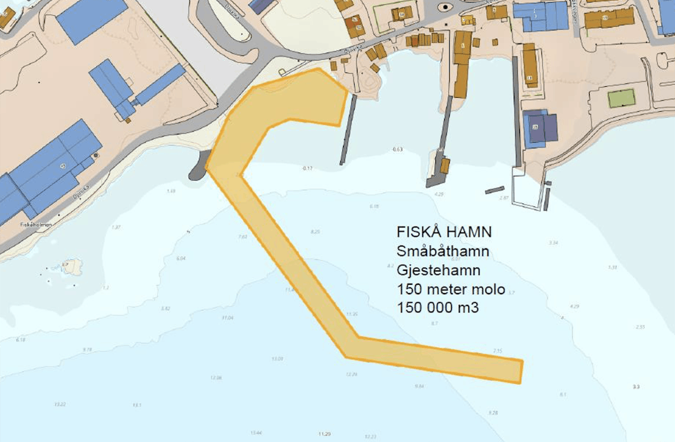 HURTIGBÅT? Kommunedirektøren i Vanylven nemner Fiskå molo indre hamn som ein stad ein moglegvis kan etablere hurtigbåtkai på Fiskå. FOTO: Vanylven kommune.