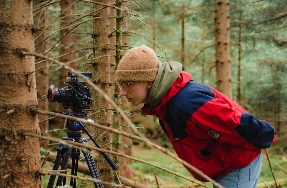 MEDIESJEF: Fredrik Hovdevik, som studerer Medieproduksjon ved Høgskulen, rykkjer i år opp frå å vere ein del av mediecrewet rundt X2 til å skulle ha hovudsansvaret for film og foto. FOTO: Sverre Askvig Gullbekk