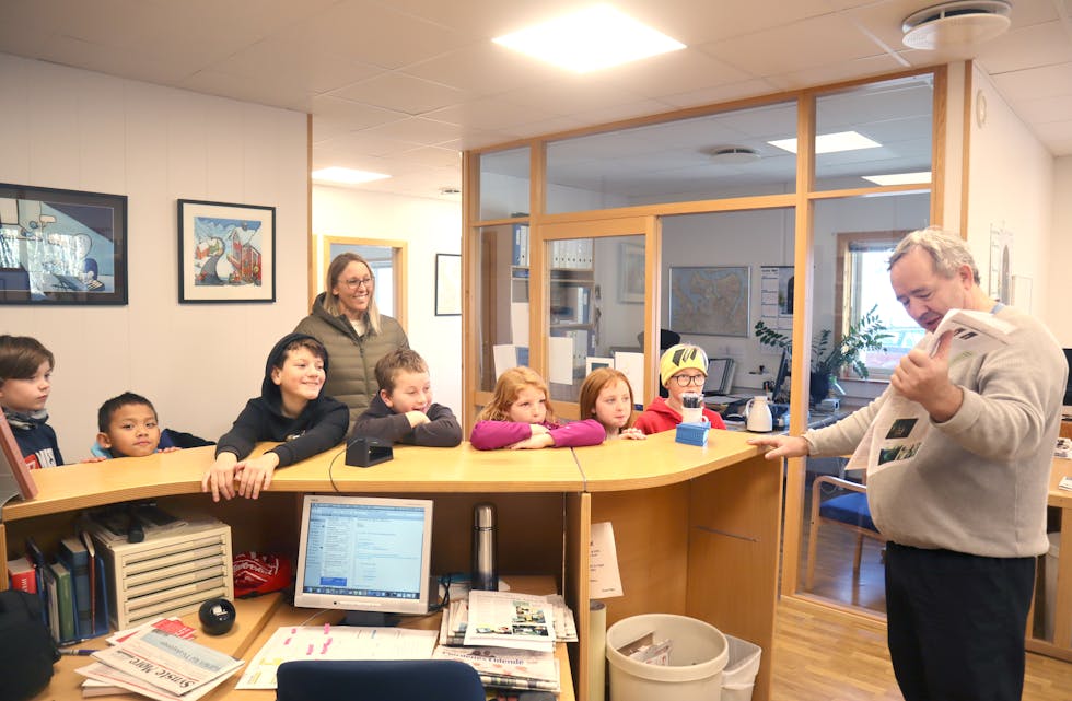 4. KLASSE: 4. klasse på besøk hos lokalavisa.