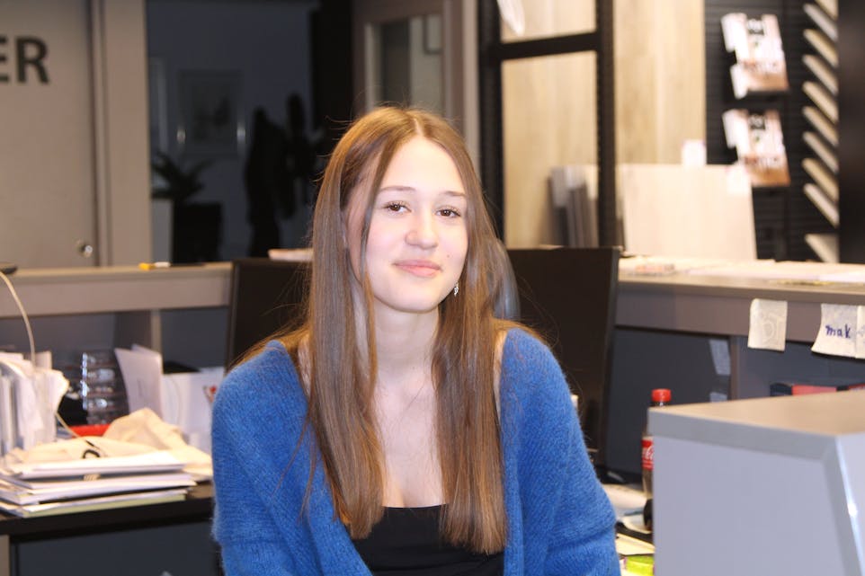 Magdalena Chrobok	(16) frå Eidså. Går første året på Kunst, Design og Arkitektur (KDA) i Volda.