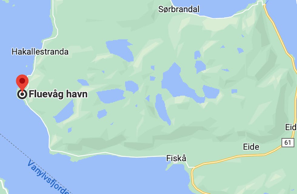 Utforkøyringa skjedde i området Fluevågen. KART: Google Maps