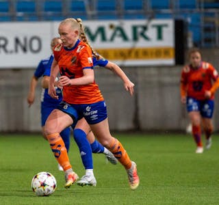 DEBUTERTE: Amalie Ervik Røys fekk debuten for AaFK Fortuna i cupkampen mot Blindheim onsdag. Her frå ein tidlegare treningskamp.