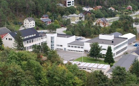 Herøy vidaregåande skule, lokalisert i Fosnavåg. 