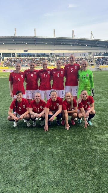 DEBUT: Laget Noreg U23 stilte mot Sverige måndag kveld. Debutkampen endte med nederlag for Anna Nerland Aahjem.