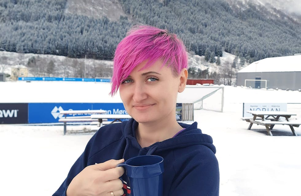 JORNALIST: Natalia Hal frå Ukraina har bidrege til denne vekas Synste Møre med artikkel om juleverkstad og messe på Eidså.