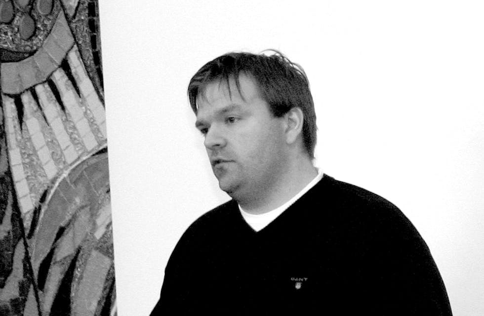 HASTAR: Roger Hofsethseier at ting hastar med å få anlegget i drift og vonar at det skal kunne skje i løpet av eit par månader.