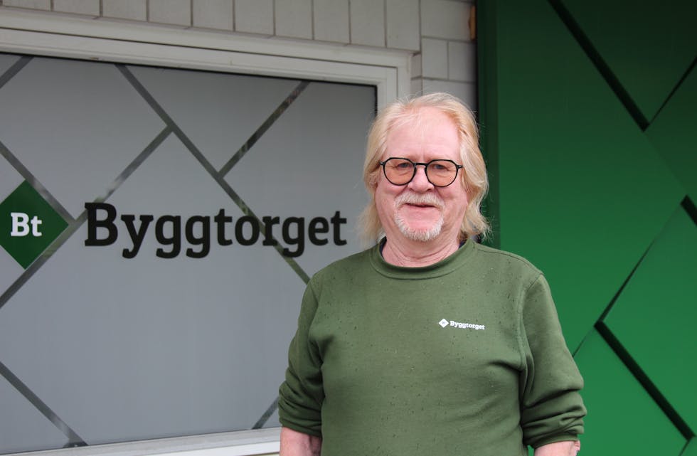 PROBLEM: Per Halsebakke likar lite dei nye forslaga til ferjerute til øyane.Nystøl & Fagerhol si levering vil verte råka av eventuelle kutt i avgangane, seier Per Halsebakke.