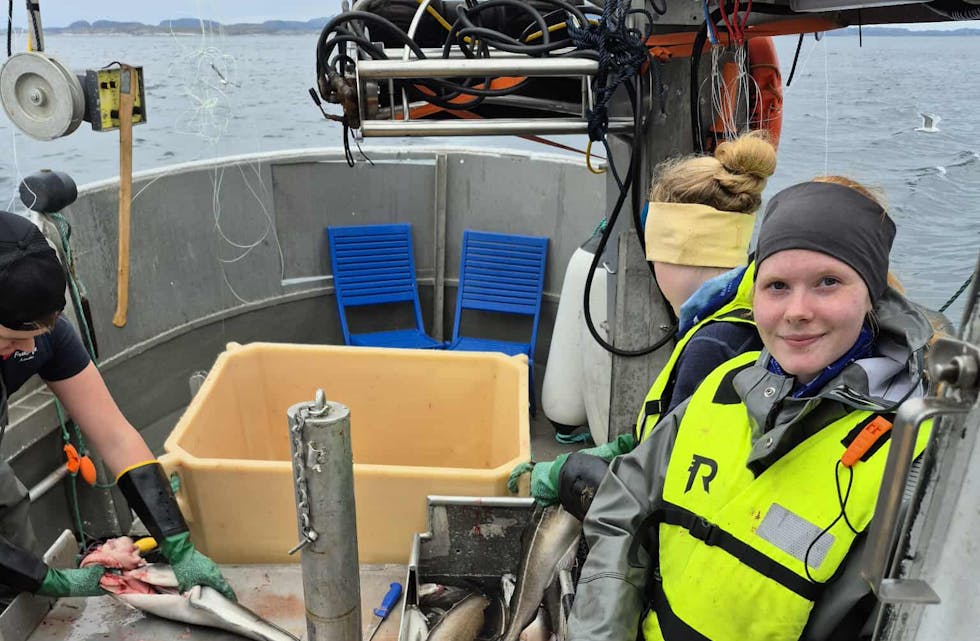 Over 800 ungdommar frå heile landet meldte seg på ungdomsfiskeordninga.