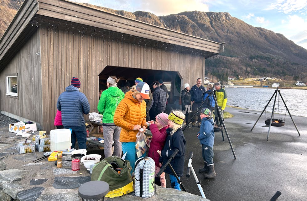 KJEKK MØTEPLASS: Klungreholmen på Åheim.