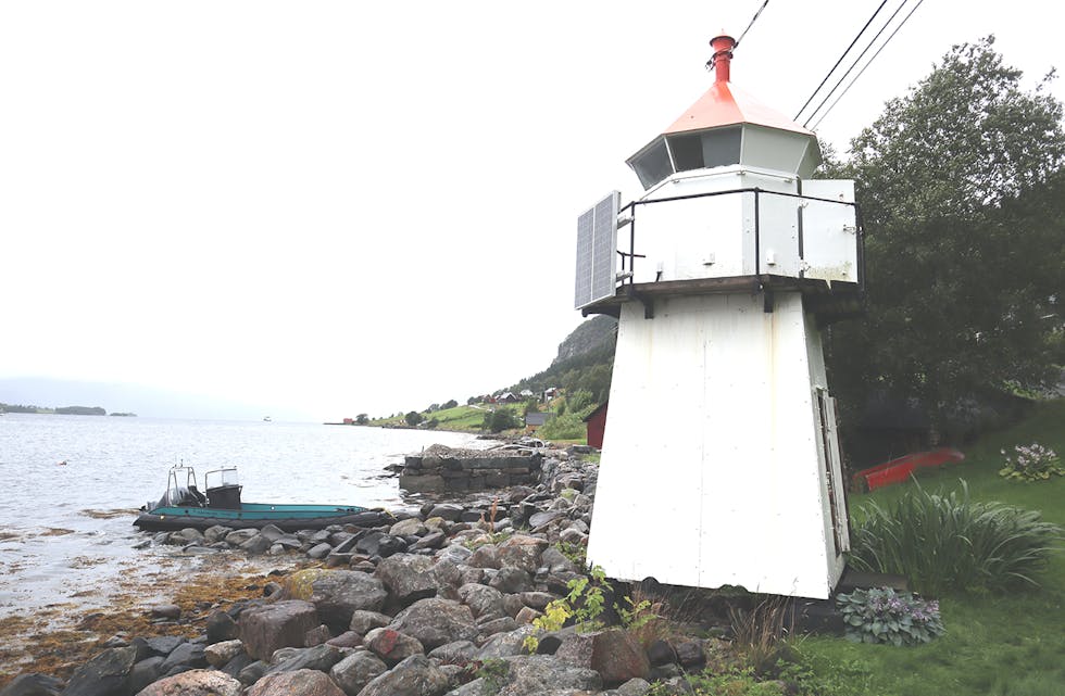FYRLYKTA i Bøstranda fekk hausten 2023 ny straum- og lyskjelde, i stand med IALA-standarden. Det same gjeld fyrlykta på Fiskåholmen. På Rovde vart ei fyrlykt fjerna same vår.